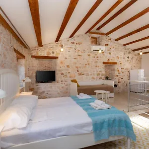 Appartamento Deamicis By Irundo, Rovigno